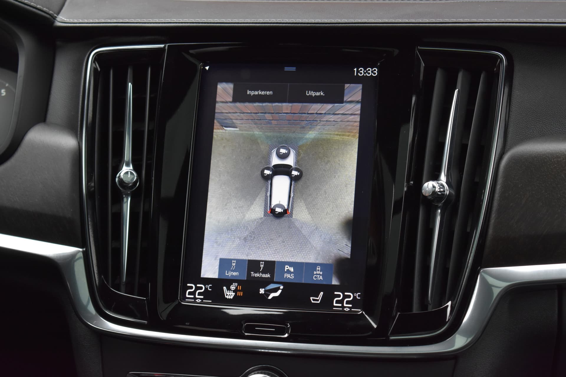 Volvo V90 Cross Country T5 255PK Inscription thumbnail 25