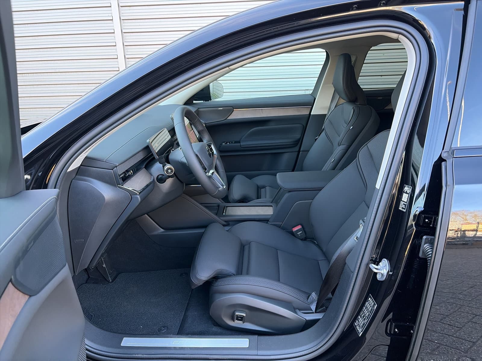 Volvo ES90 Ext. Range Plus Launch Edition 92 kWh / Uit voorraad leverbaar / Pilot Assist / thumbnail 8