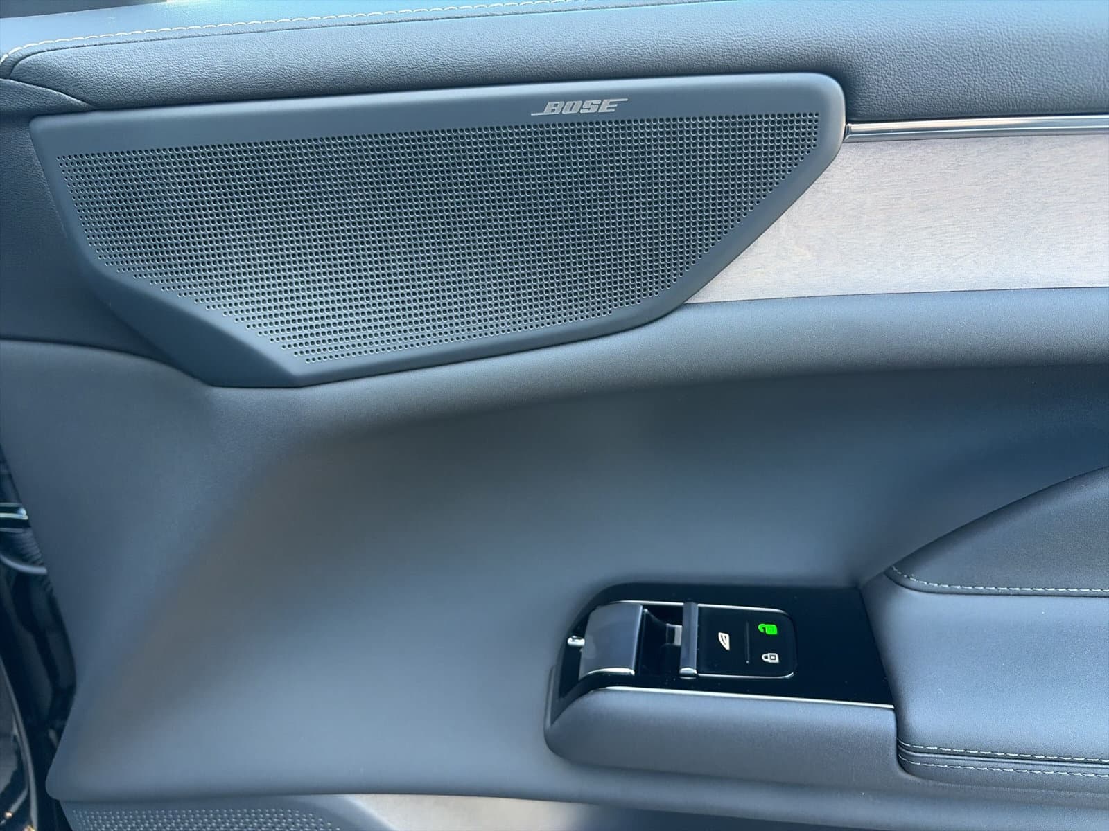 Volvo ES90 Ext. Range Plus Launch Edition 92 kWh / Uit voorraad leverbaar / Pilot Assist / thumbnail 23