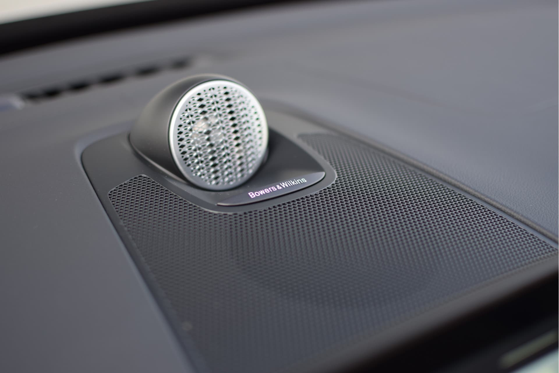 Volvo XC60 T6 350pk AWD Ultra Bright / Luchtvering / Bowers en Wilkins audio / HUD / 360 camera / Stoelmassage / thumbnail 20