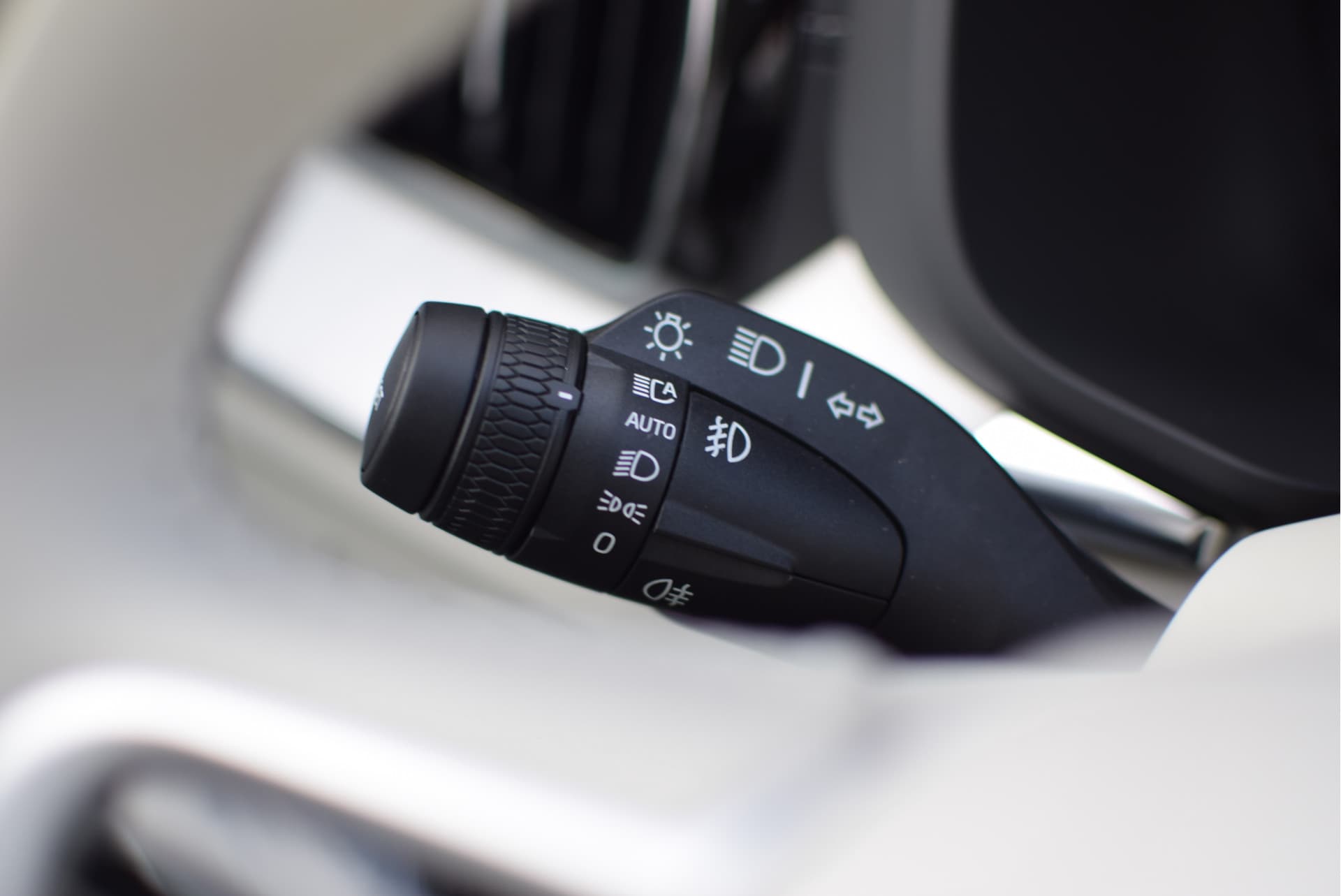 Volvo XC60 T6 350pk AWD Ultra Bright / Luchtvering / Bowers en Wilkins audio / HUD / 360 camera / Stoelmassage / thumbnail 23