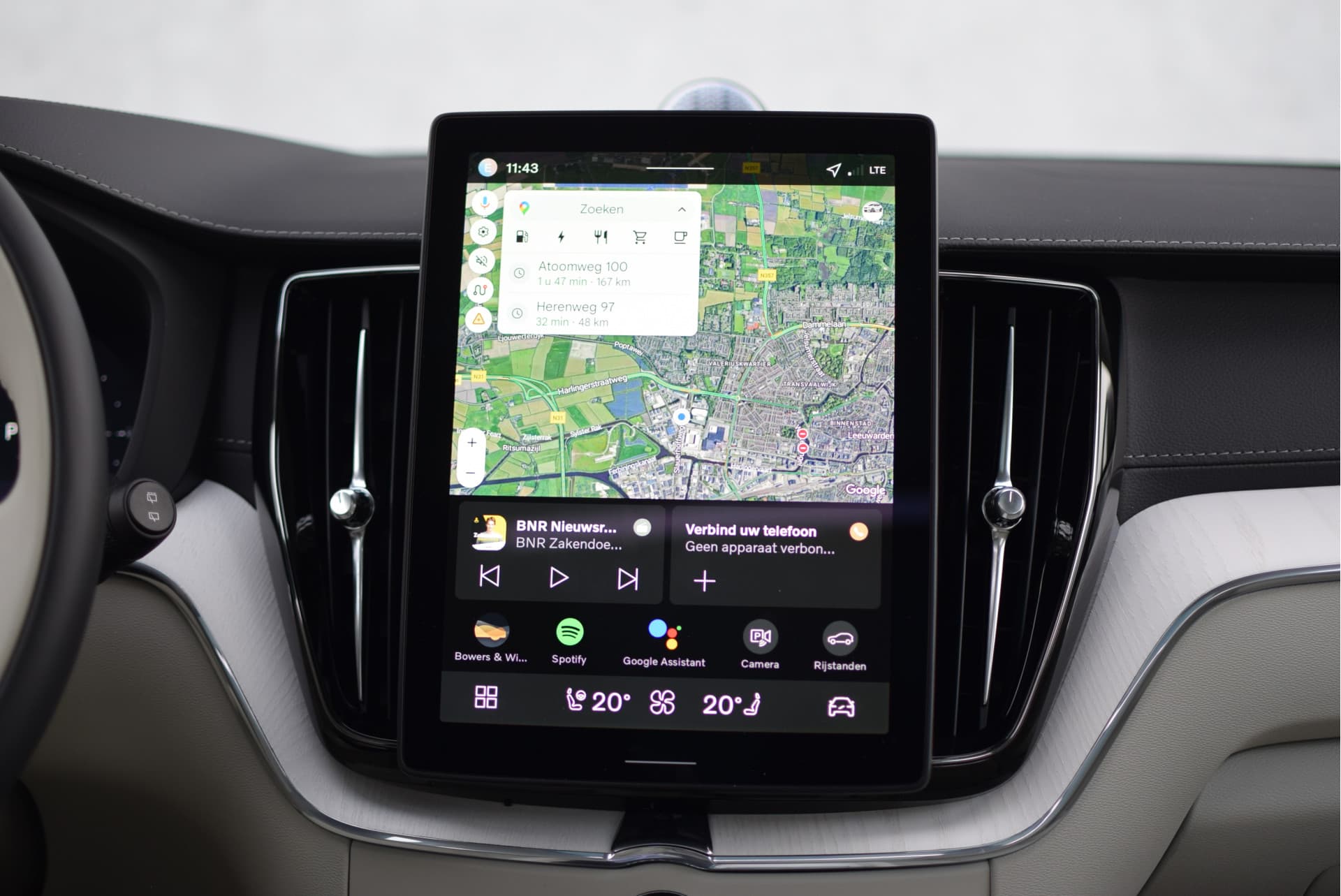 Volvo XC60 T6 350pk AWD Ultra Bright / Luchtvering / Bowers en Wilkins audio / HUD / 360 camera / Stoelmassage / thumbnail 26