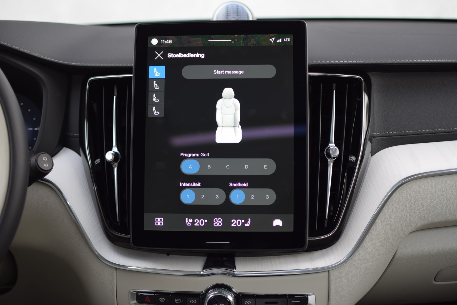 Volvo XC60 T6 350pk AWD Ultra Bright / Luchtvering / Bowers en Wilkins audio / HUD / 360 camera / Stoelmassage / thumbnail 31