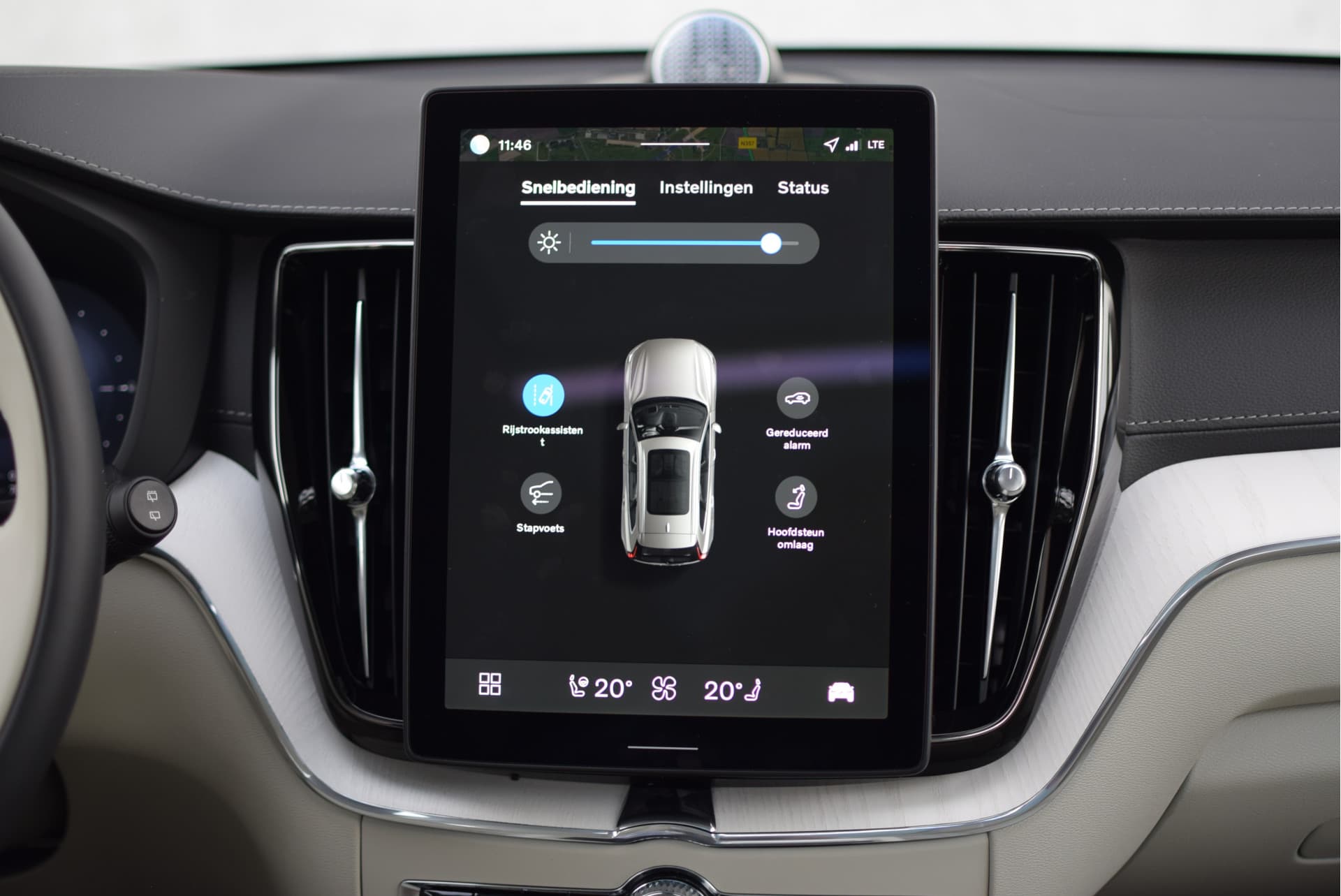 Volvo XC60 T6 350pk AWD Ultra Bright / Luchtvering / Bowers en Wilkins audio / HUD / 360 camera / Stoelmassage / thumbnail 32