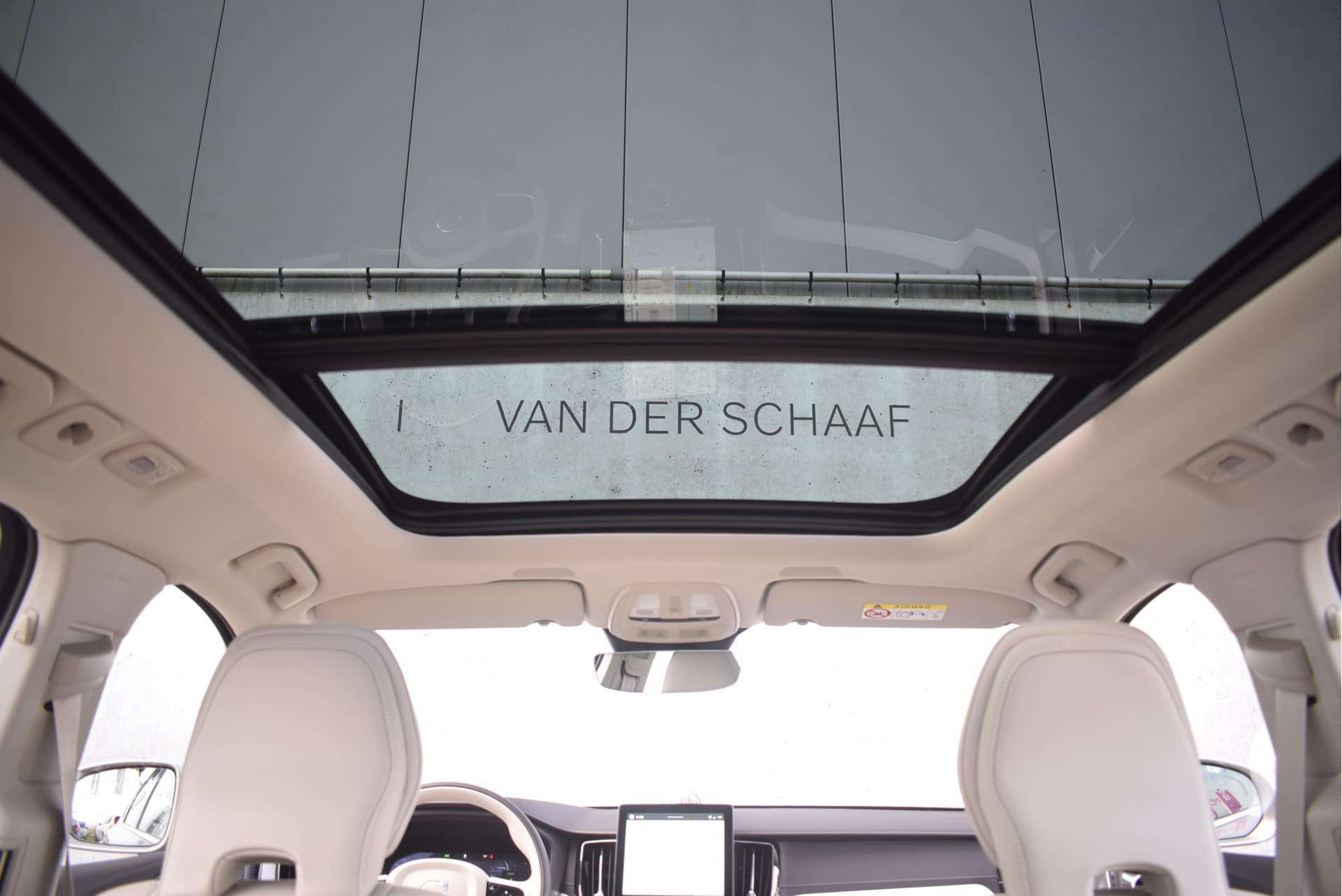 Volvo XC60 T6 350pk AWD Ultra Bright / Luchtvering / Bowers en Wilkins audio / HUD / 360 camera / Stoelmassage / thumbnail 36