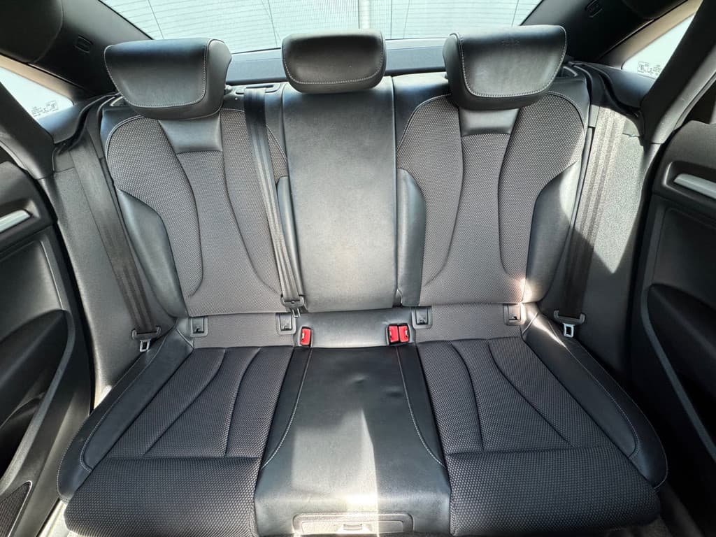 Audi A3 Limousine 1.0 TFSI Sport S-Line * Navigatie * PDC * Cruise * Getint glas * thumbnail 27