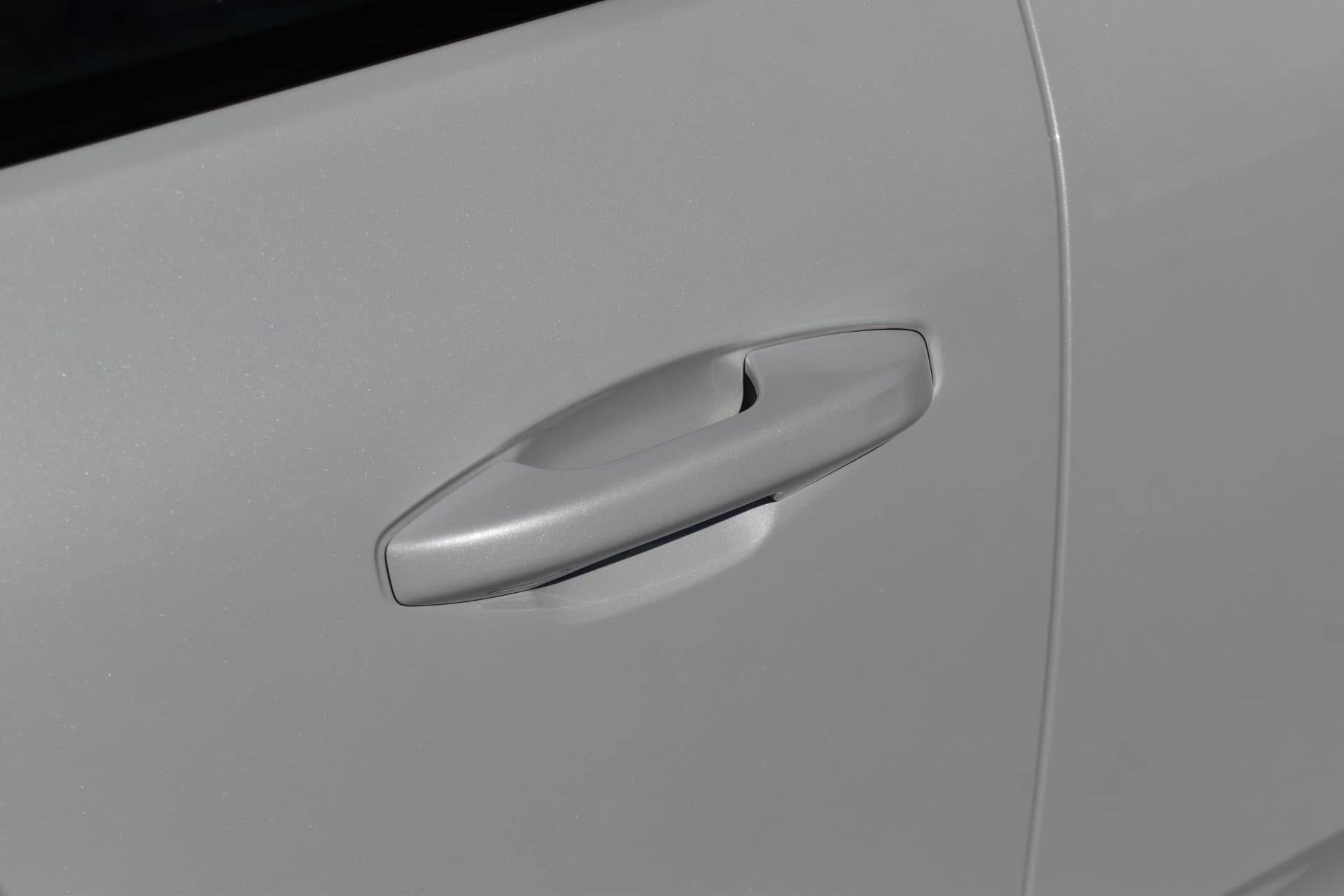 Volvo EC40 Extended Range Plus 82 kWh thumbnail 8