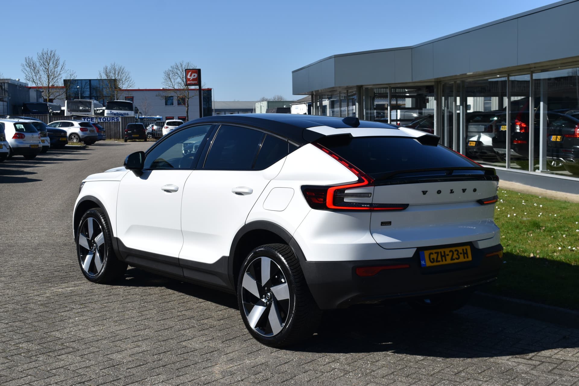 Volvo EC40 Extended Range Plus 82 kWh thumbnail 11