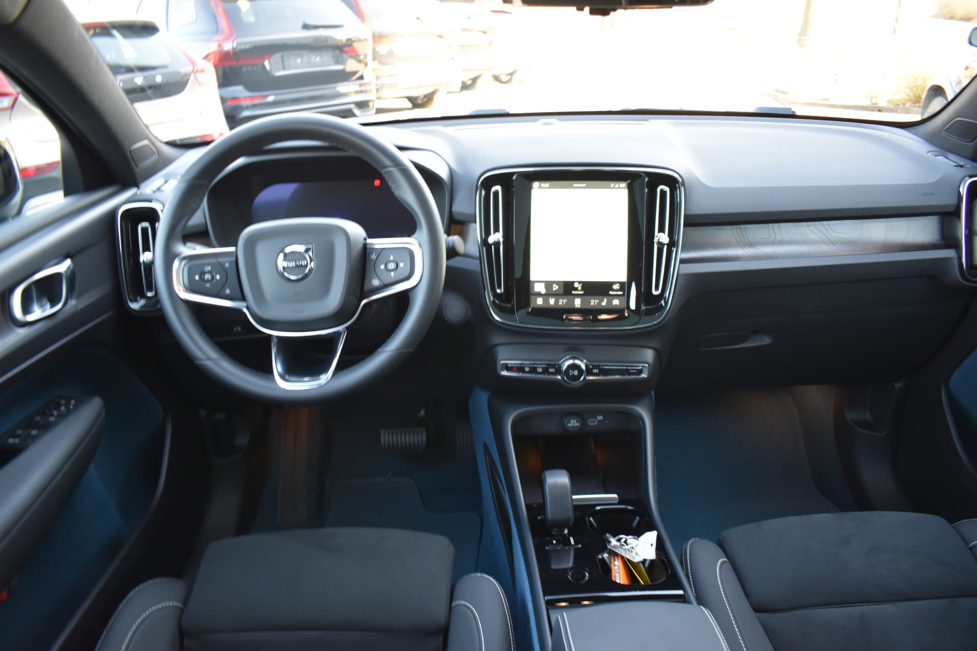 Volvo EC40 Extended Range Plus 82 kWh thumbnail 19