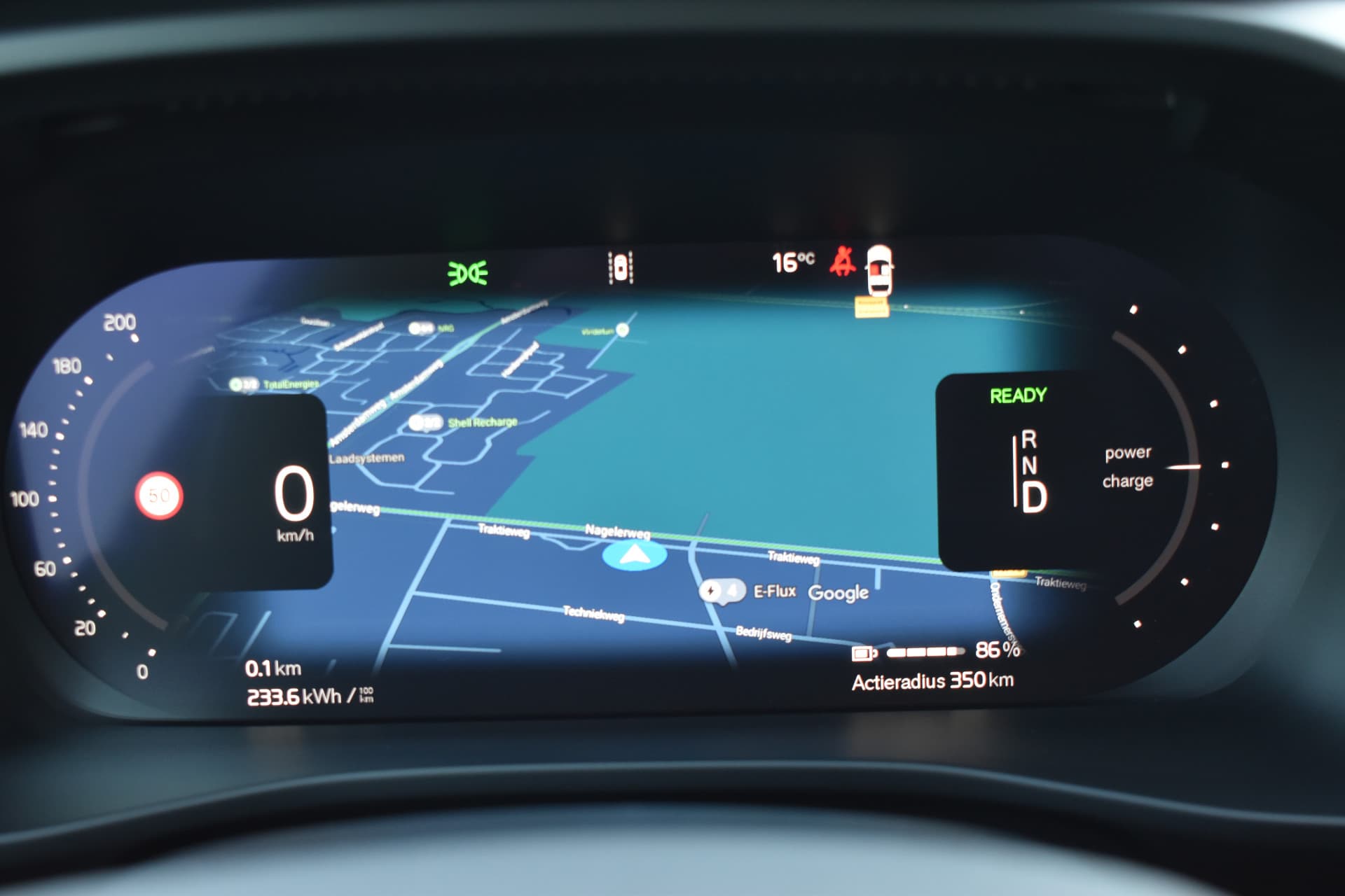 Volvo EC40 Extended Range Plus 82 kWh thumbnail 31