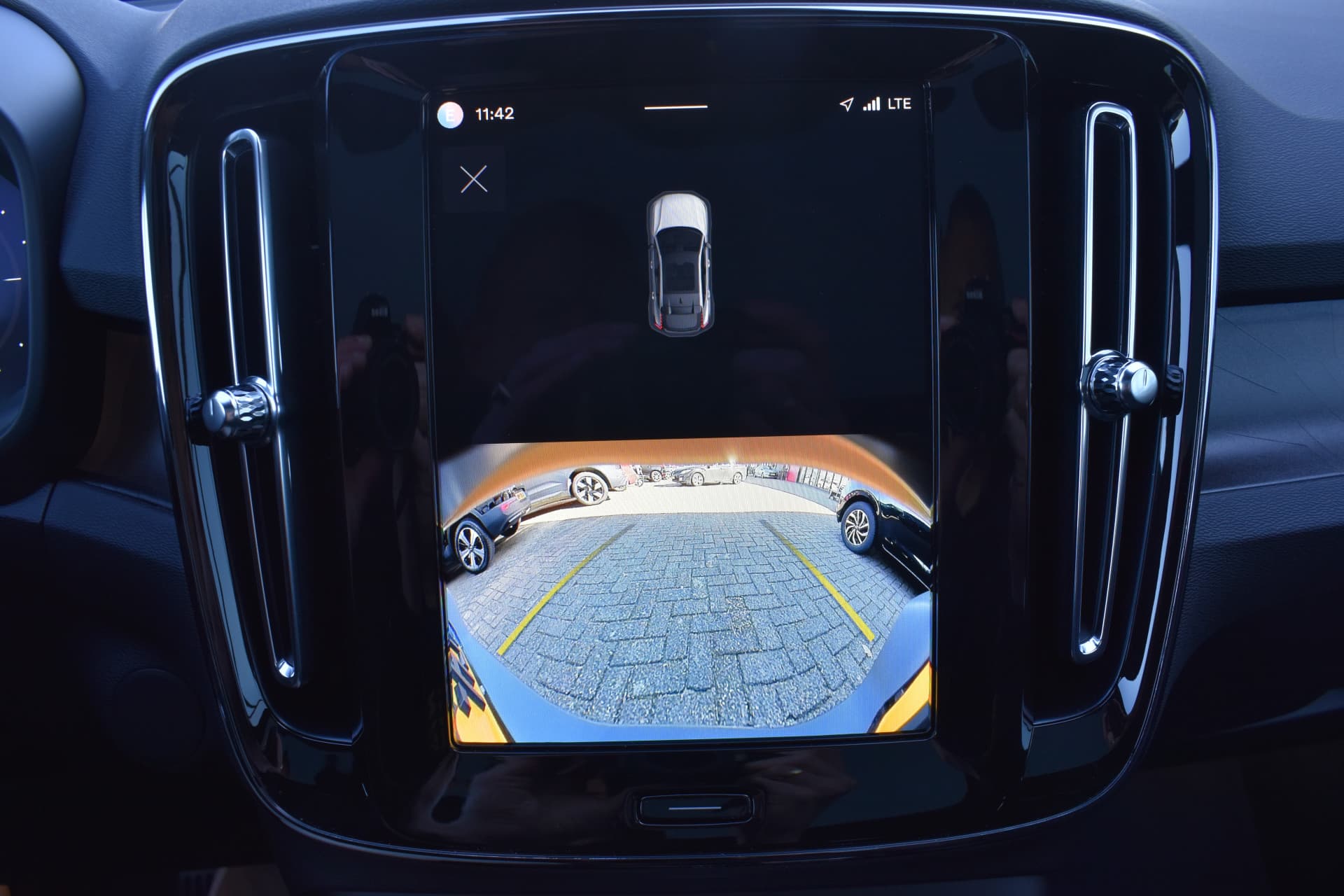 Volvo EC40 Extended Range Plus 82 kWh thumbnail 37