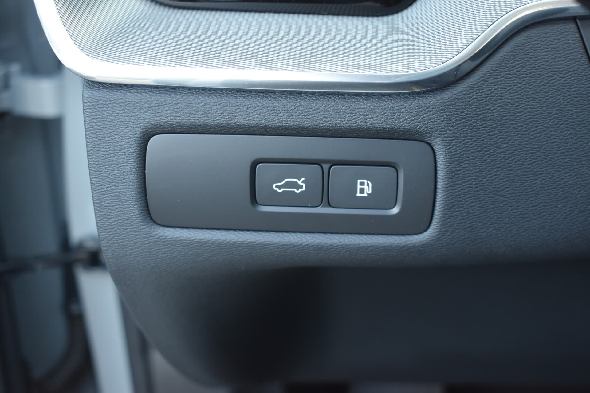 Volvo XC60 T6 AWD 350PK Plug-in Hybrid Ultimate Dark thumbnail 33