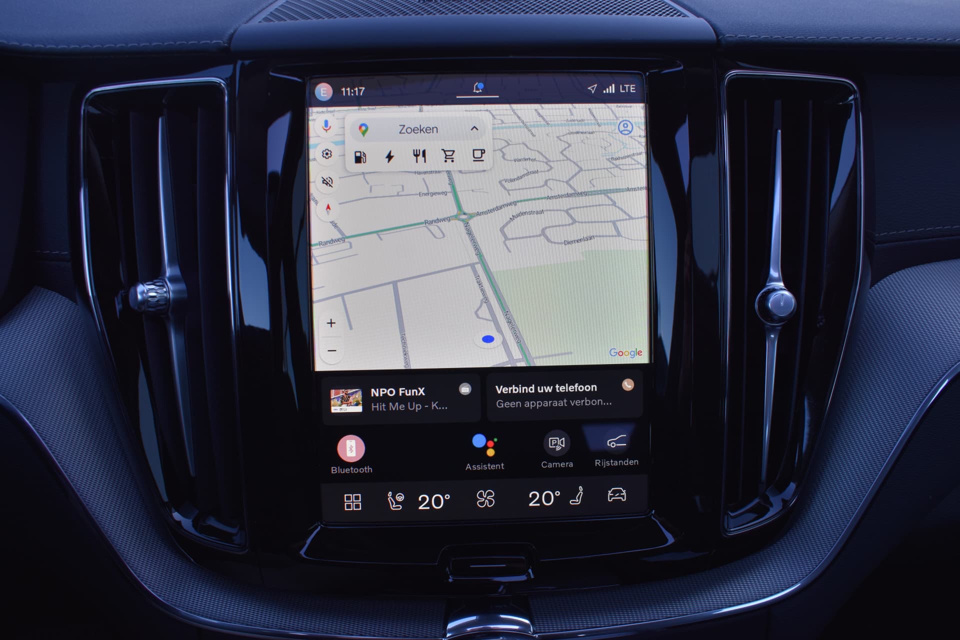 Volvo XC60 T6 AWD 350PK Plug-in Hybrid Ultimate Dark thumbnail 41