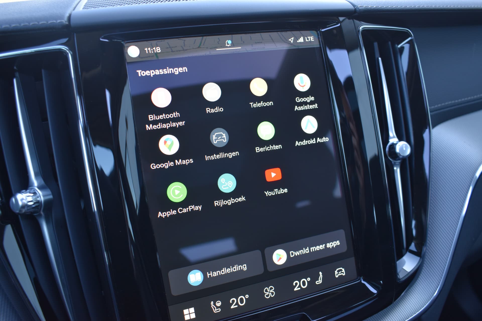 Volvo XC60 T6 AWD 350PK Plug-in Hybrid Ultimate Dark thumbnail 42