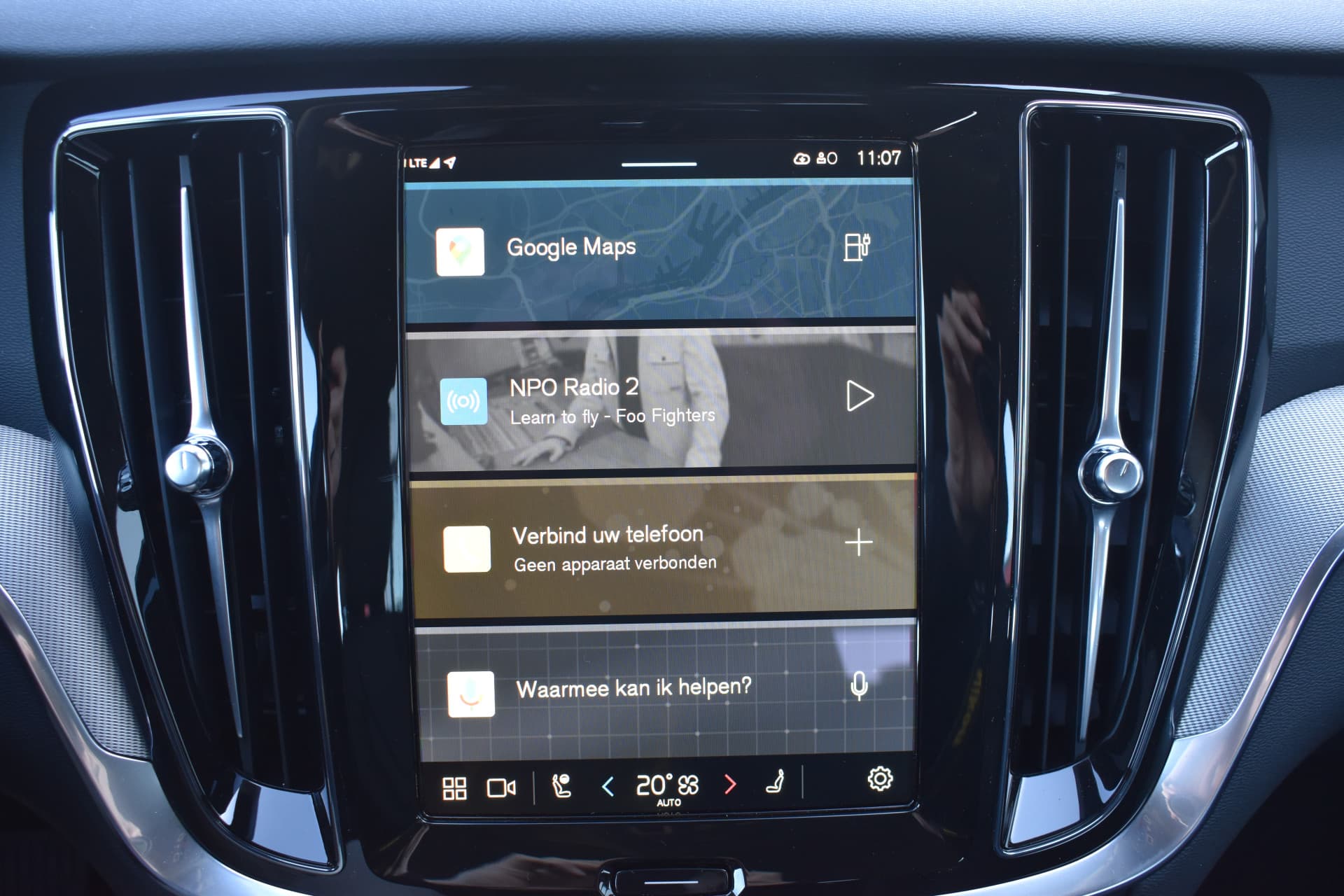 Volvo V60 T6 AWD 350PK Plug-in Hybrid Essential Bright thumbnail 29