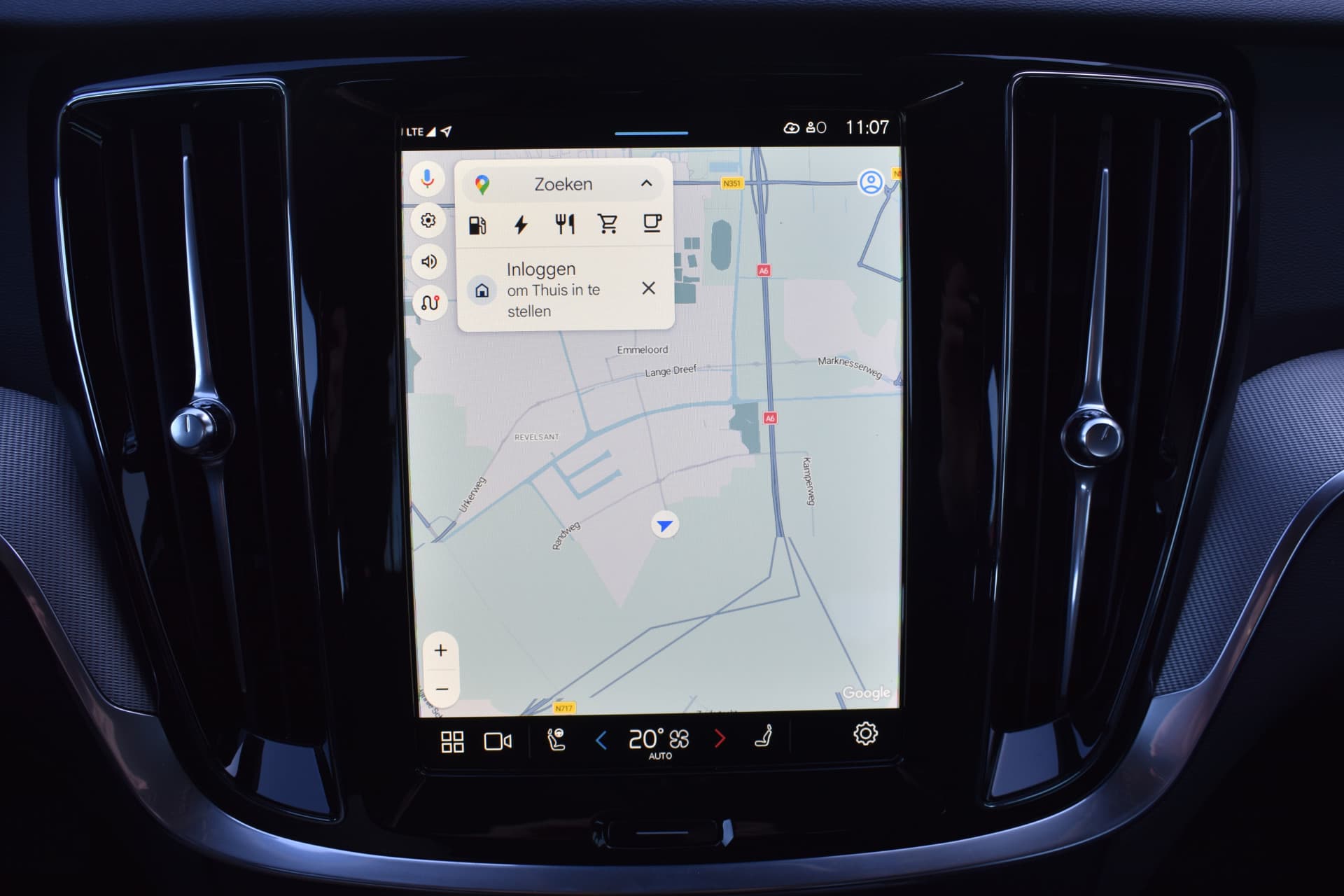 Volvo V60 T6 AWD 350PK Plug-in Hybrid Essential Bright thumbnail 30