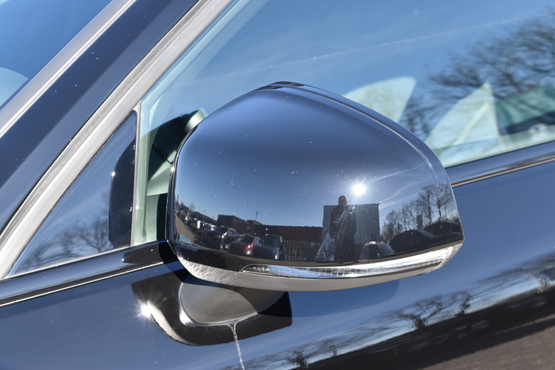 Volvo XC40 Recharge Core 70 kWh thumbnail 7