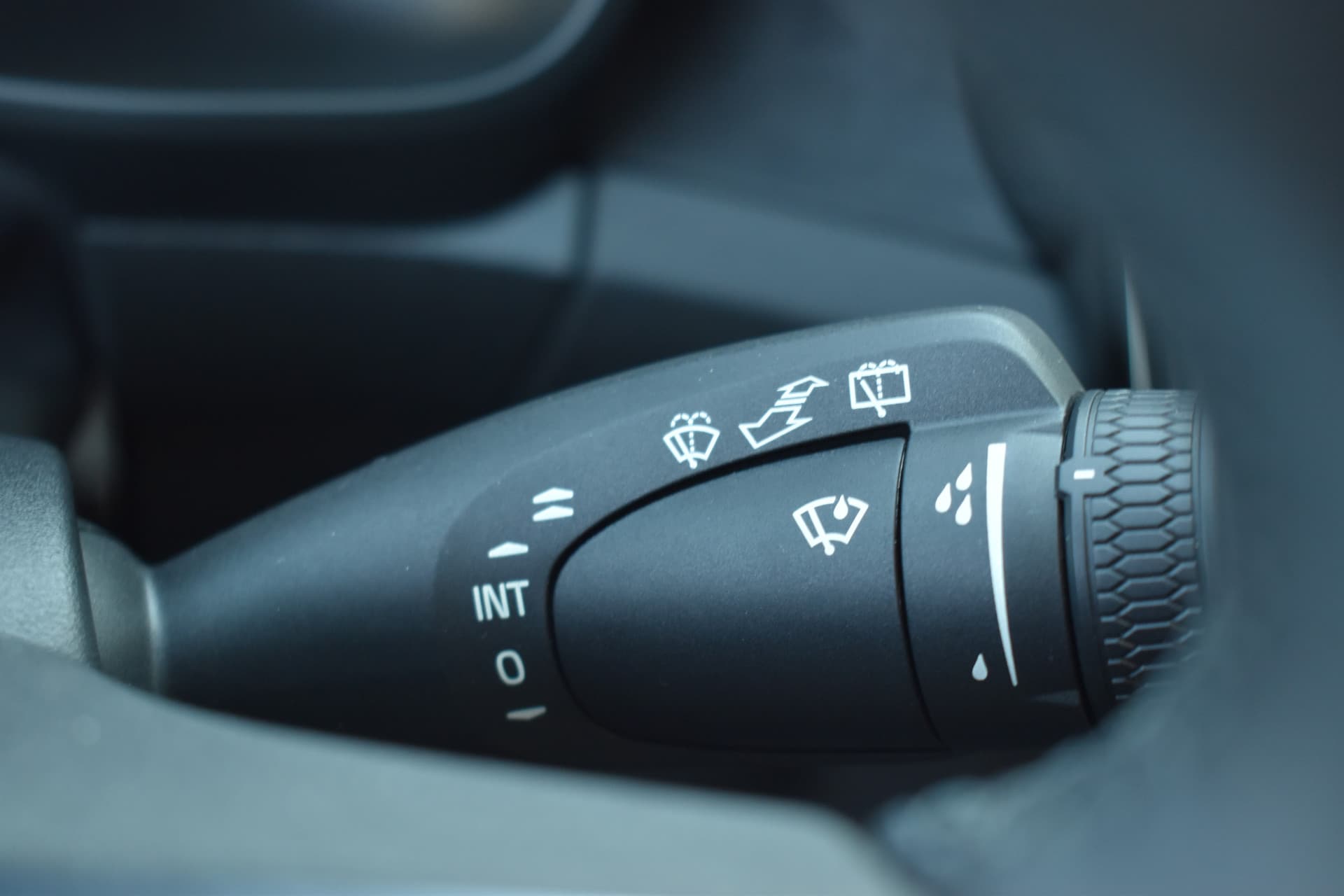 Volvo XC40 Recharge Core 70 kWh thumbnail 29