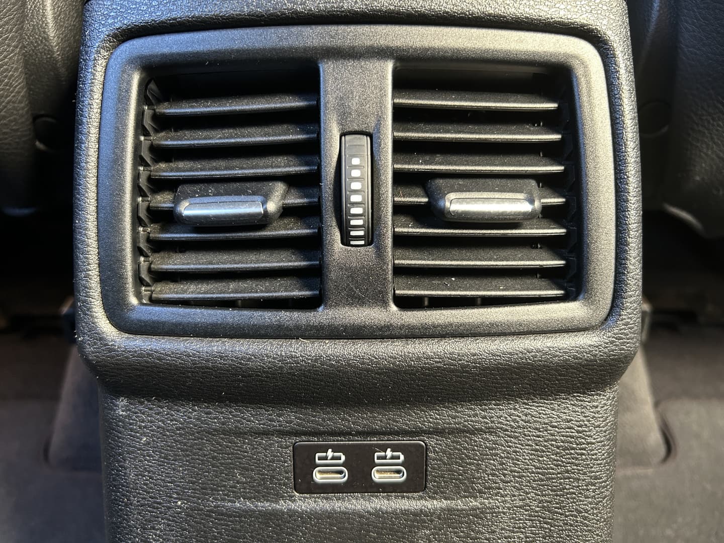 BMW X1 sDrive18i High Executive Edition thumbnail 21