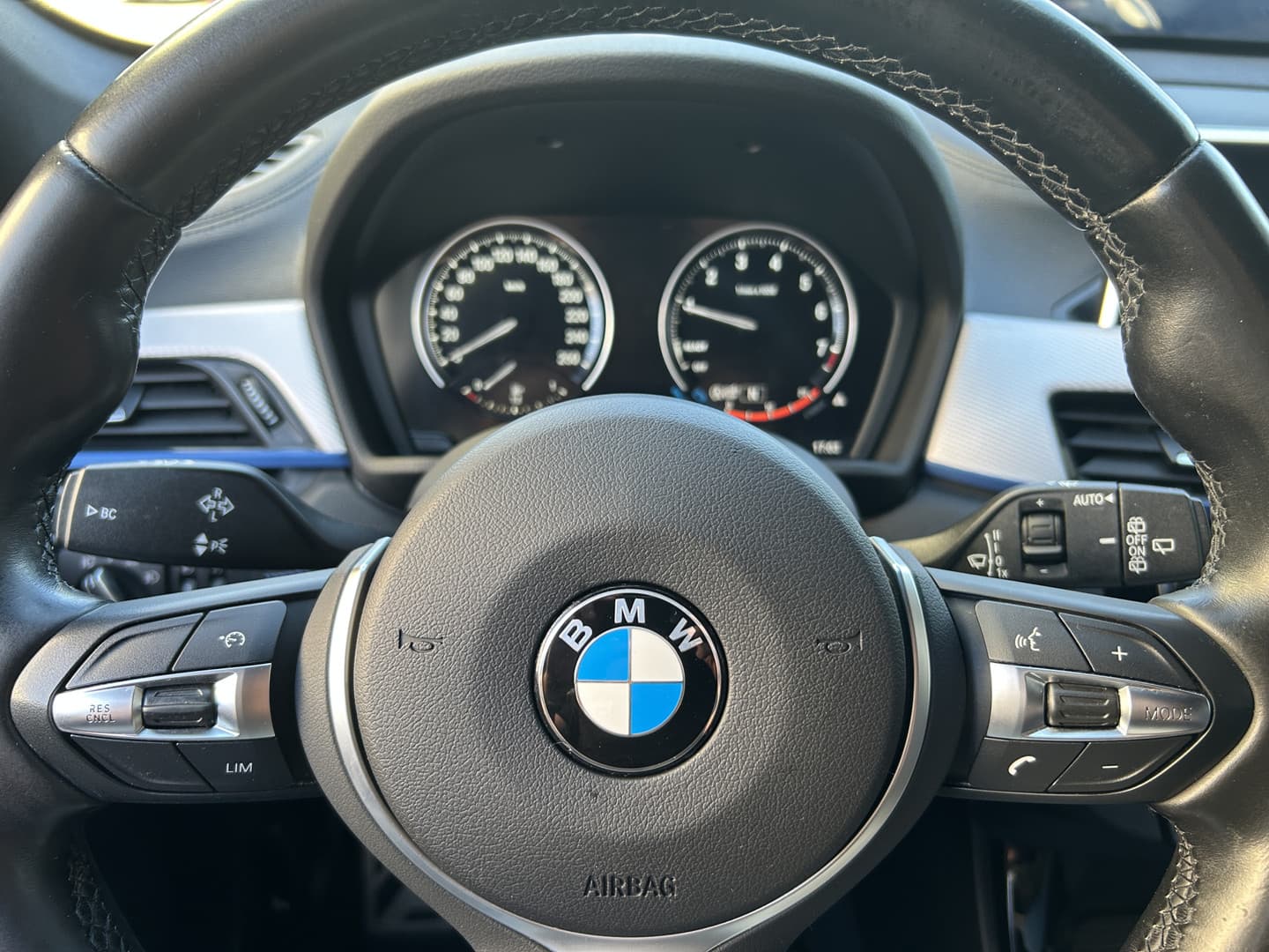 BMW X1 sDrive18i High Executive Edition thumbnail 8