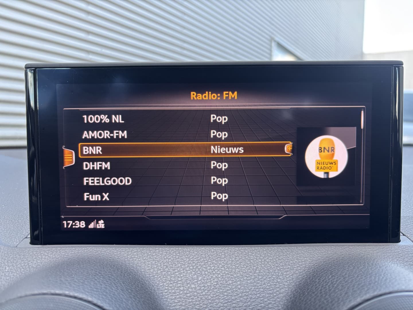 Audi Q2 1.4 TFSI CoD Design Pro Line Plus thumbnail 15