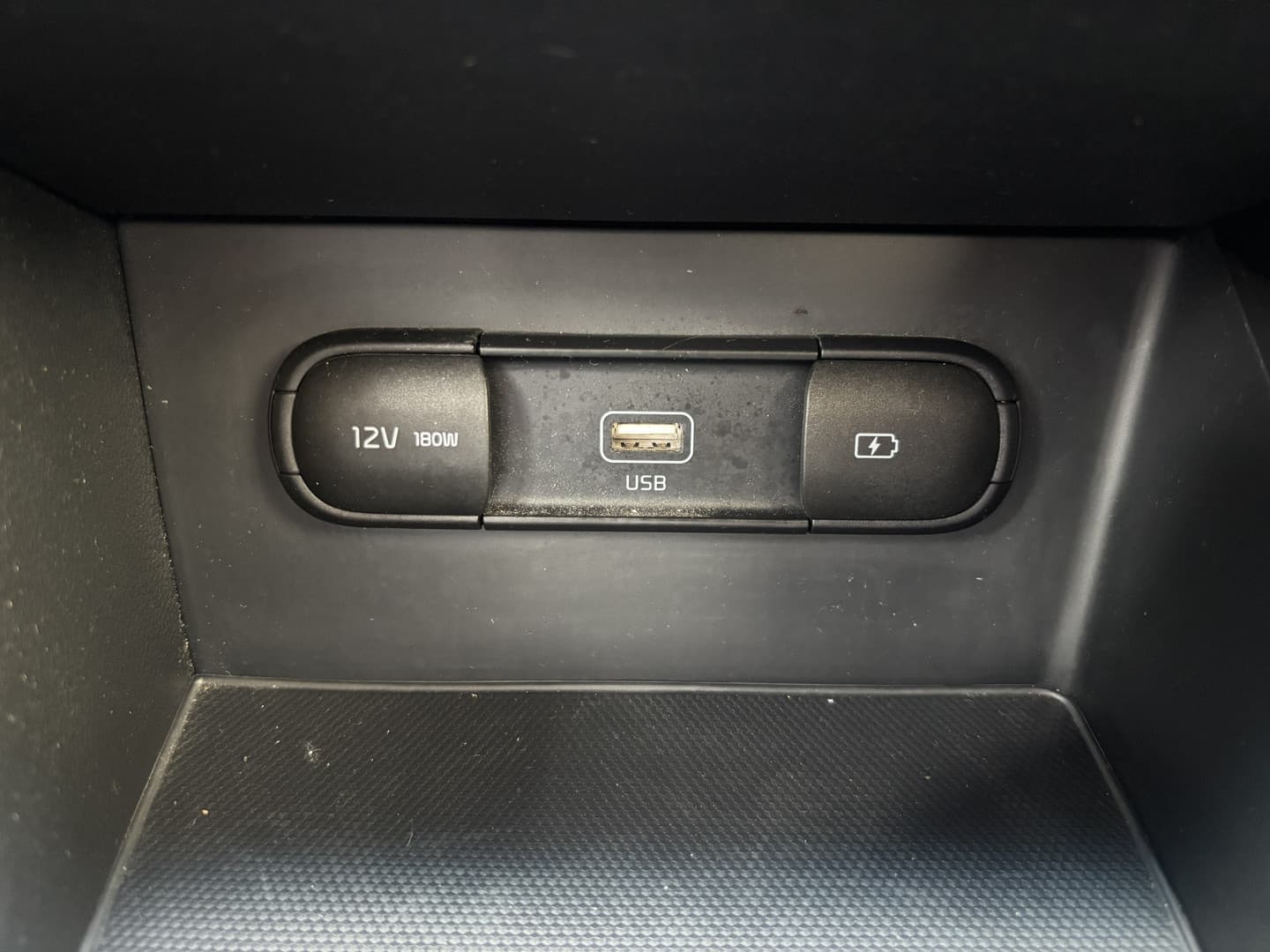 Kia Niro 1.6 GDi Hybrid DynamicLine thumbnail 16