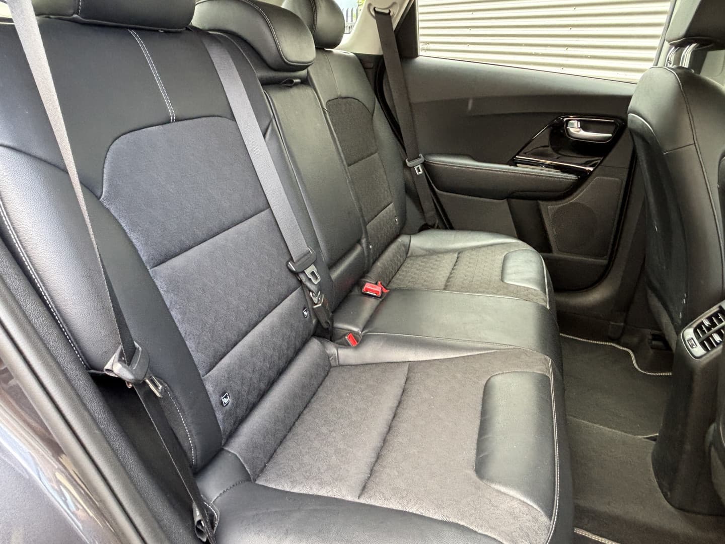 Kia Niro 1.6 GDi Hybrid DynamicLine thumbnail 5