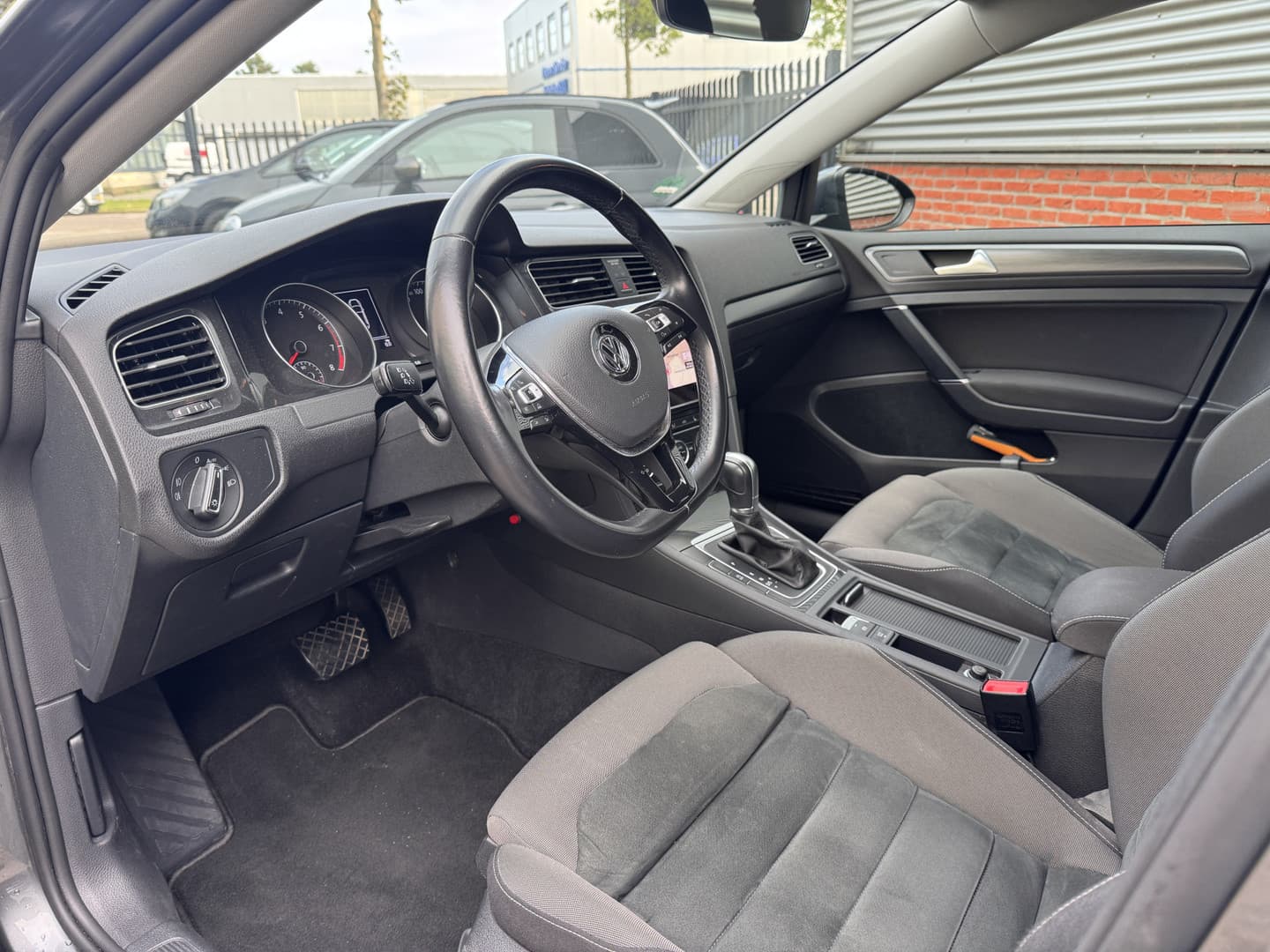 Volkswagen Golf 1.5 TSI Comfortline Business thumbnail 5