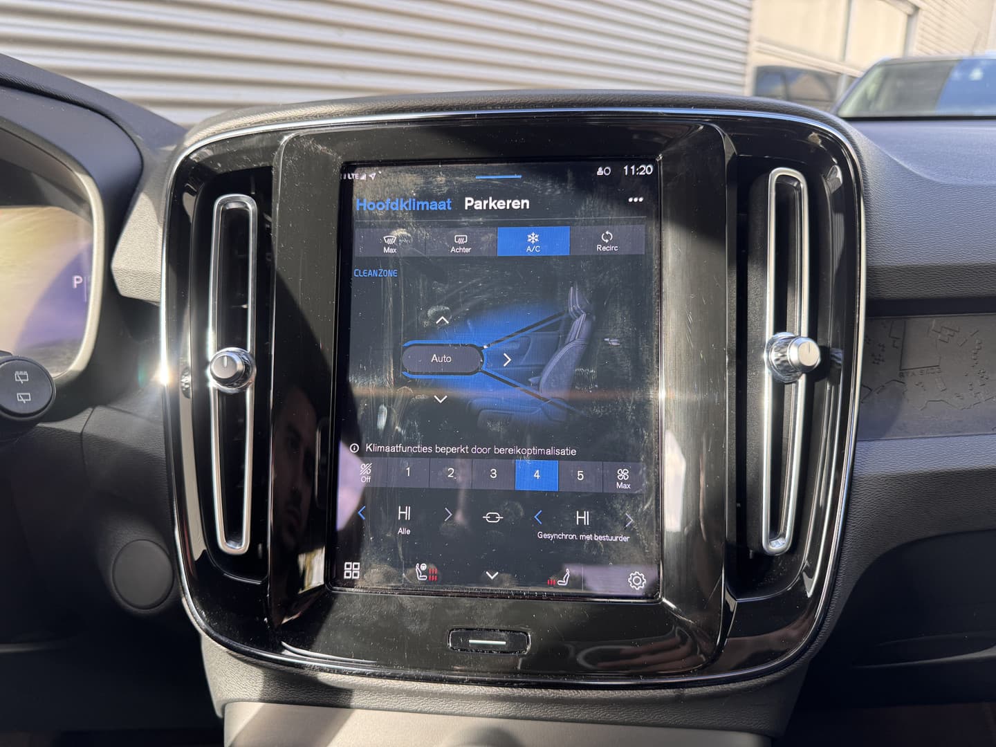 Volvo XC40 Recharge Twin Ultimate 78 kWh thumbnail 13