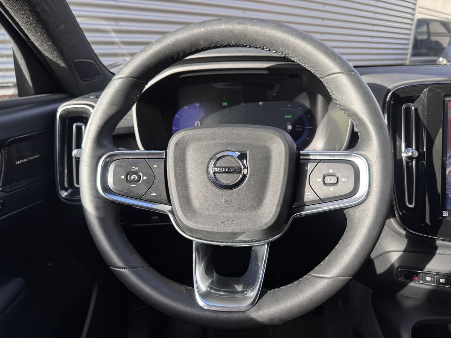 Volvo XC40 Recharge Twin Ultimate 78 kWh thumbnail 9