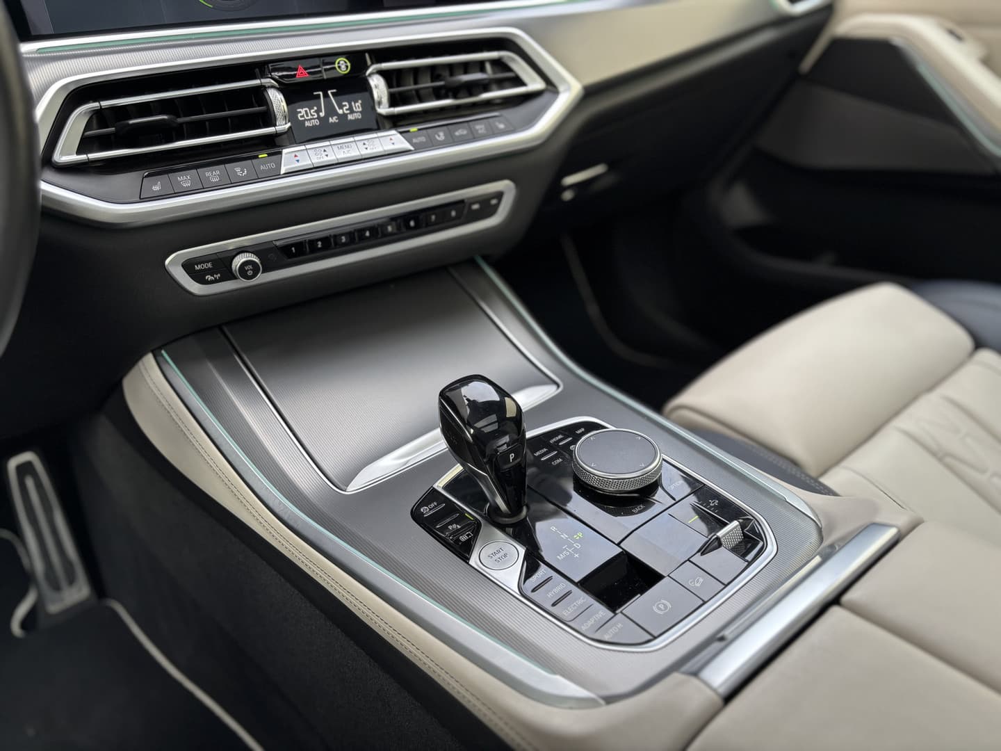 BMW X5 xDrive45e High Executive thumbnail 16