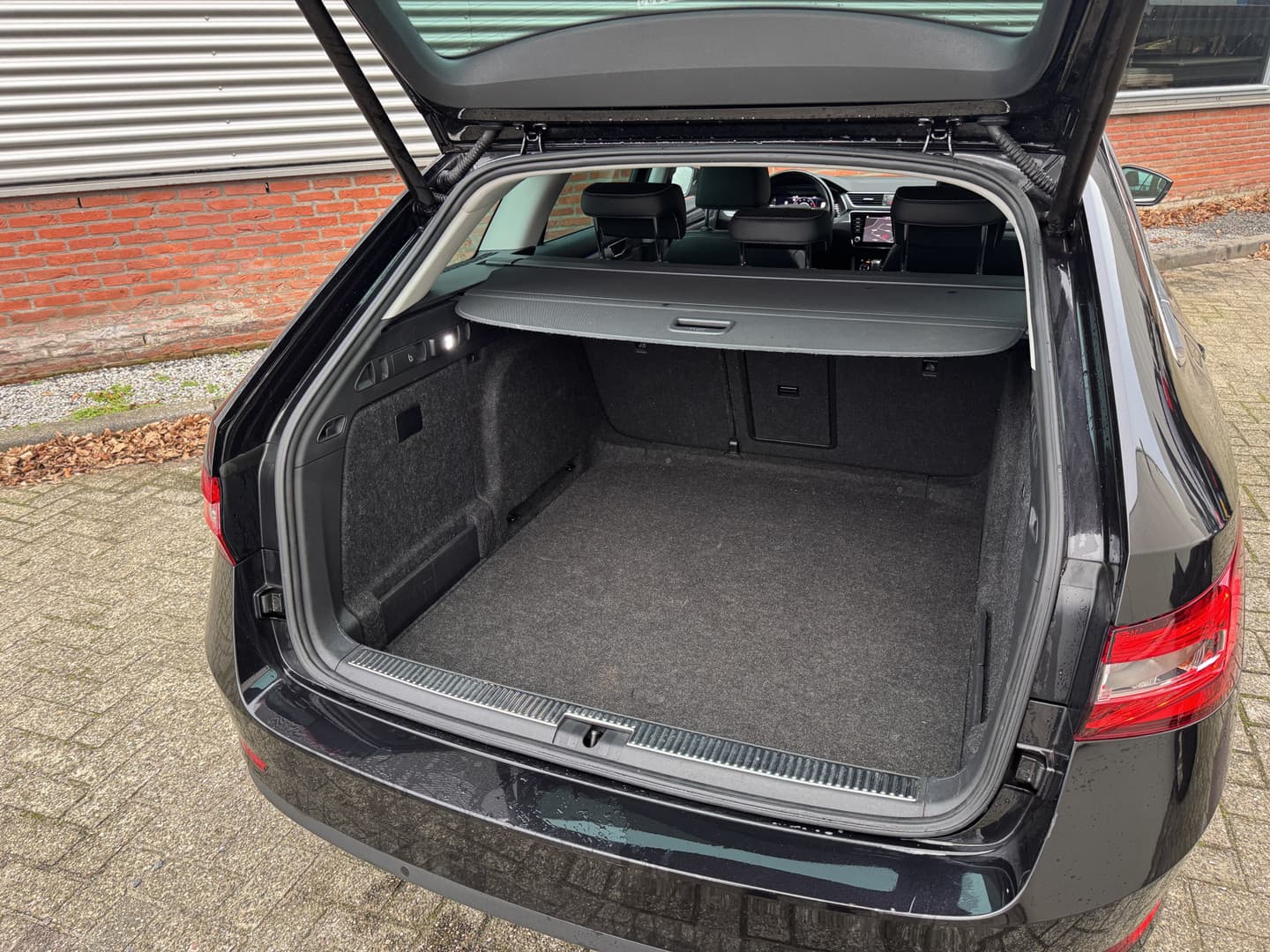 ŠKODA Superb Combi 1.5 TSI ACT Business Edition thumbnail 17