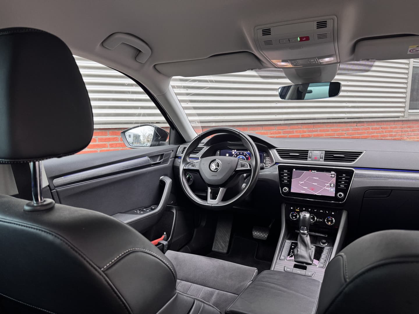 ŠKODA Superb Combi 1.5 TSI ACT Business Edition thumbnail 4