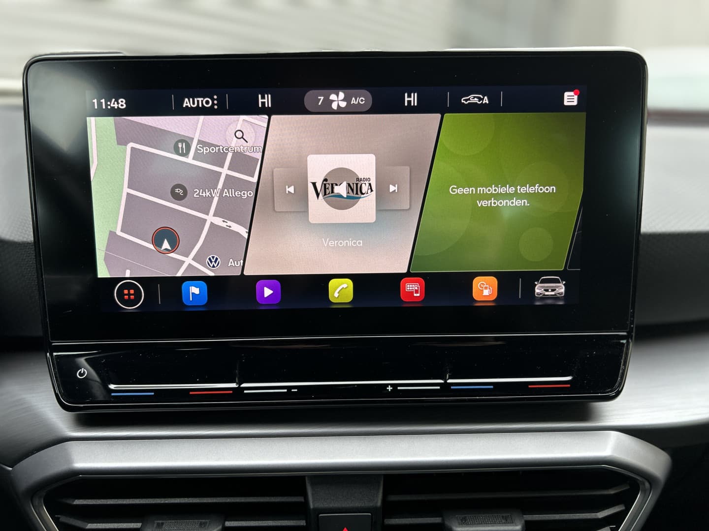 SEAT Leon 1.5 eTSI FR Launch Edition thumbnail 14