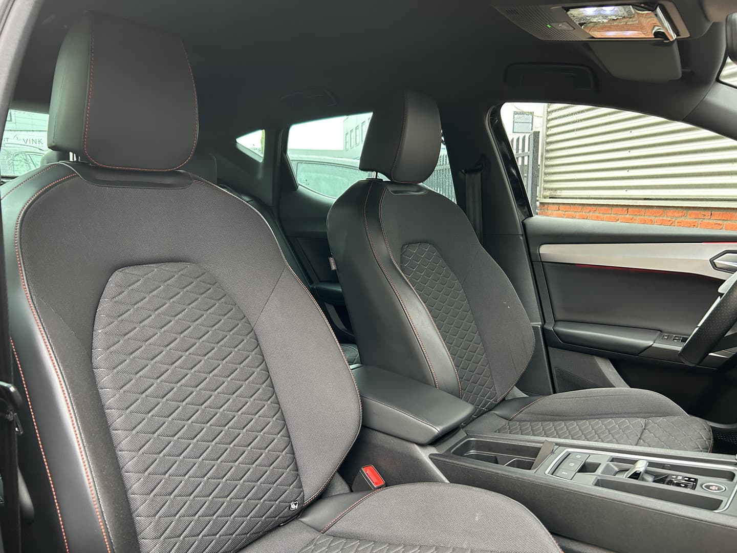 SEAT Leon 1.5 eTSI FR Launch Edition thumbnail 5