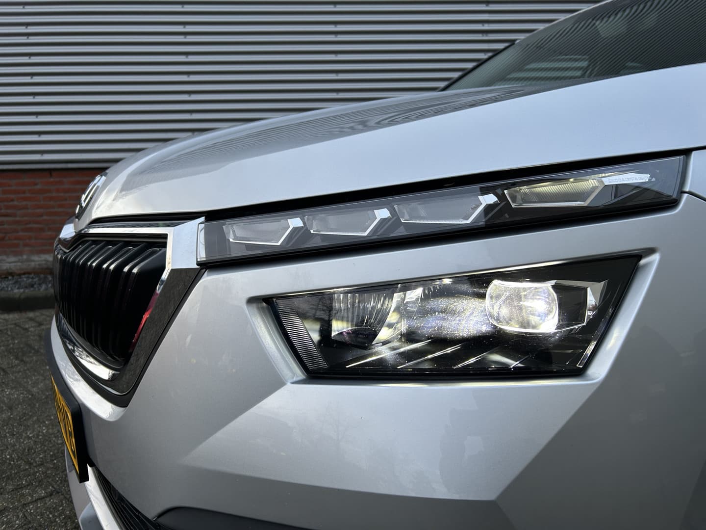 ŠKODA Kamiq 1.5 TSI ACT Business Edition thumbnail 23