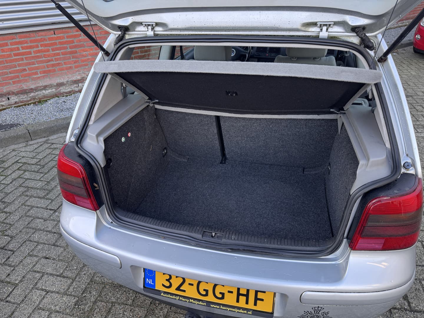 Volkswagen Golf 2.0 Highline thumbnail 13