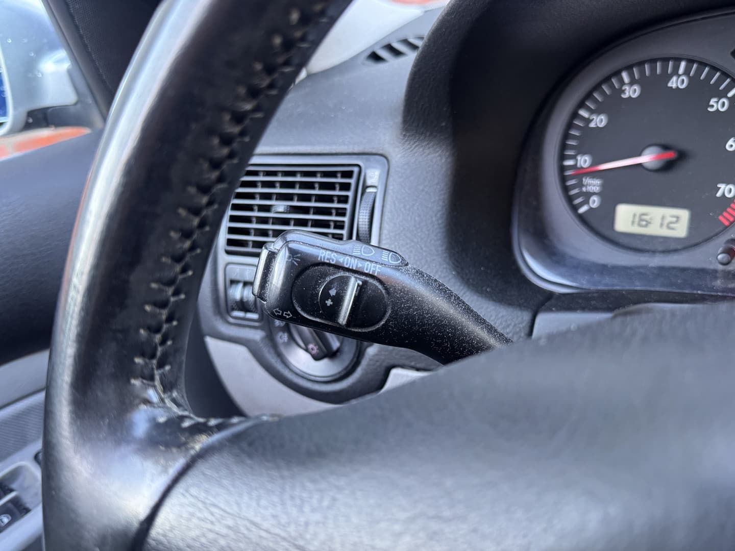 Volkswagen Golf 2.0 Highline thumbnail 8