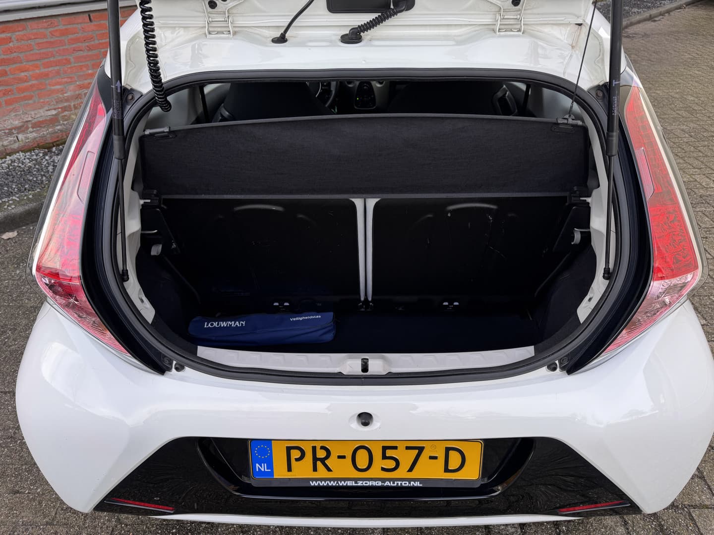 Toyota Aygo 1.0 VVT-i x-play thumbnail 16