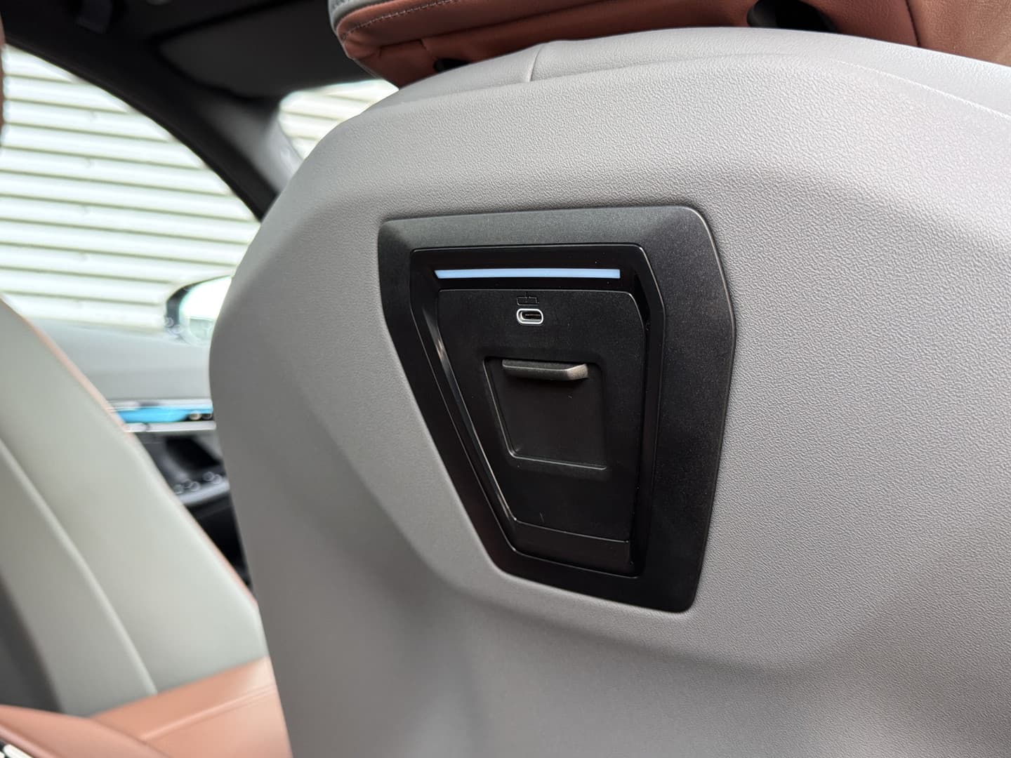 BMW 5 Serie 550e xDrive thumbnail 20