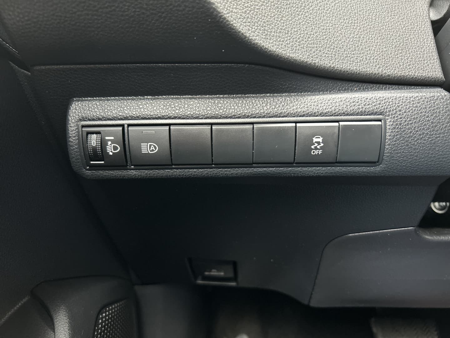 Toyota Corolla Touring Sports 1.8 Hybrid Business Plus thumbnail 10