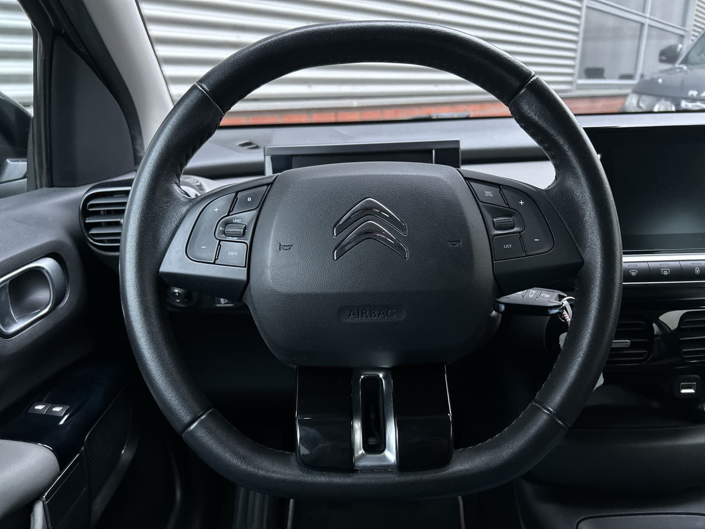 Citroën C4 Cactus 1.2 PureTech Origins thumbnail 10