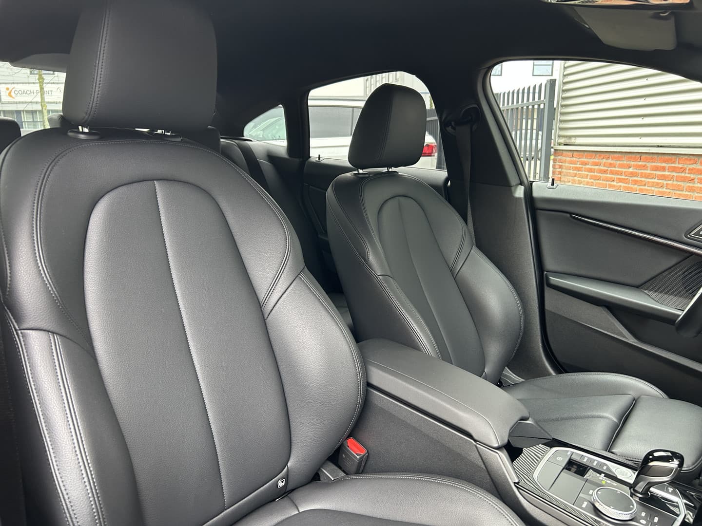 BMW 2 Serie Gran Coupé 218i M-Sport thumbnail 3