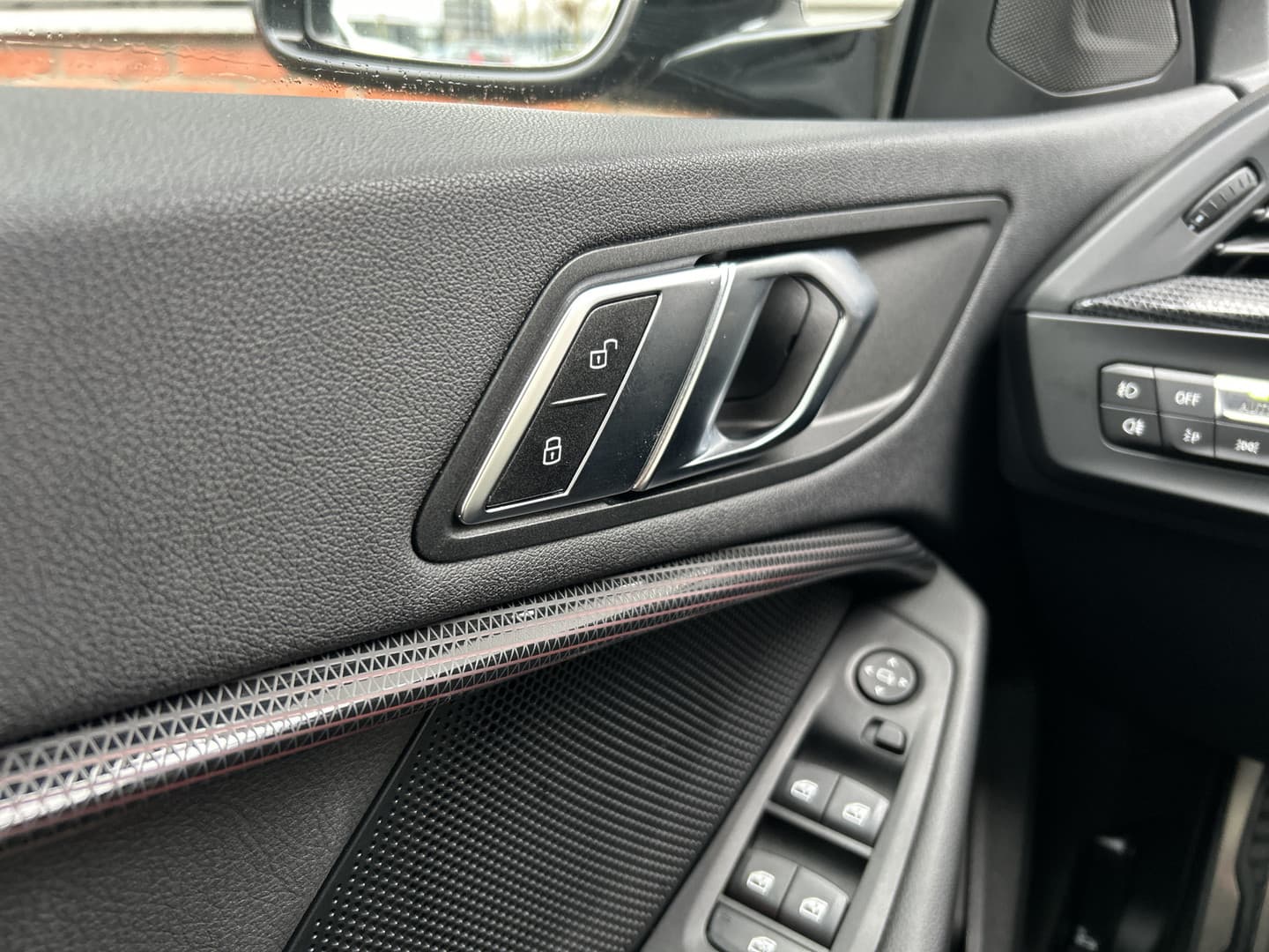 BMW 2 Serie Gran Coupé 218i M-Sport thumbnail 4