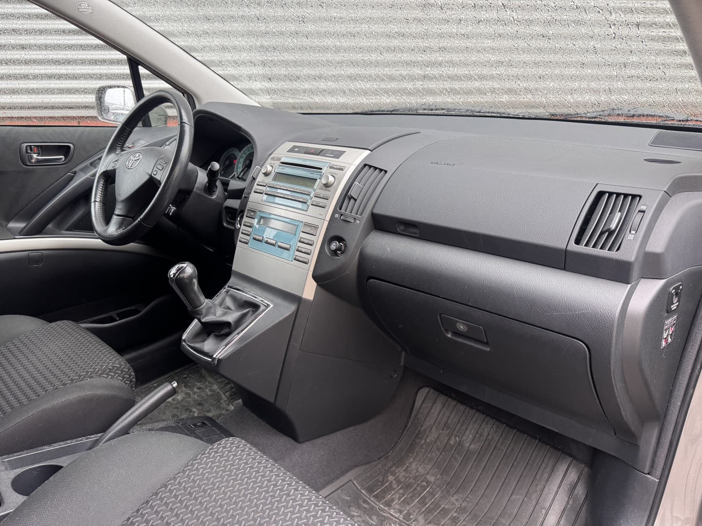 Toyota Verso 1.8 VVT-i Luna thumbnail 3