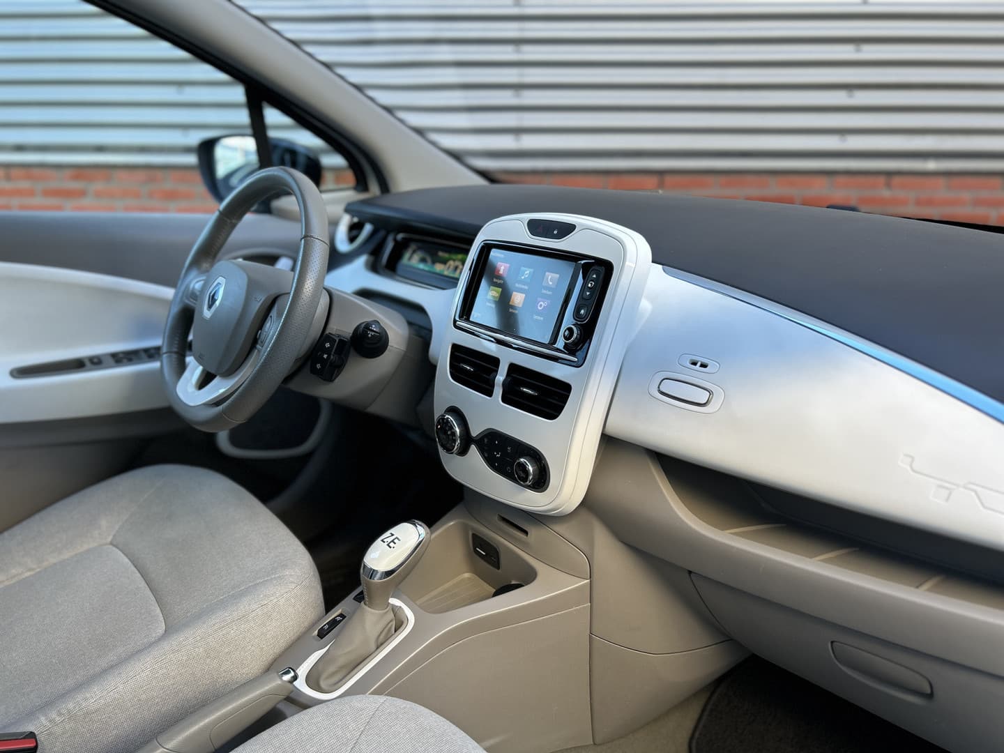 Renault ZOE Q210 Zen Quickcharge 22 kWh (Koop Accu) thumbnail 4