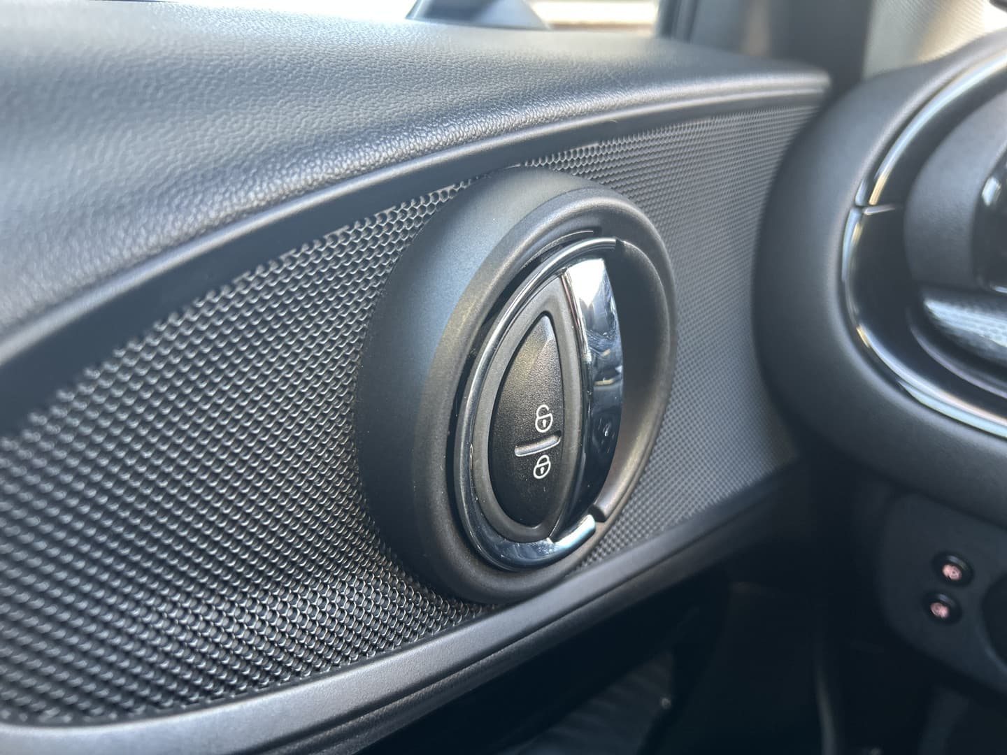 MINI Clubman Mini 2.0 Cooper S Chili Serious Business thumbnail 6