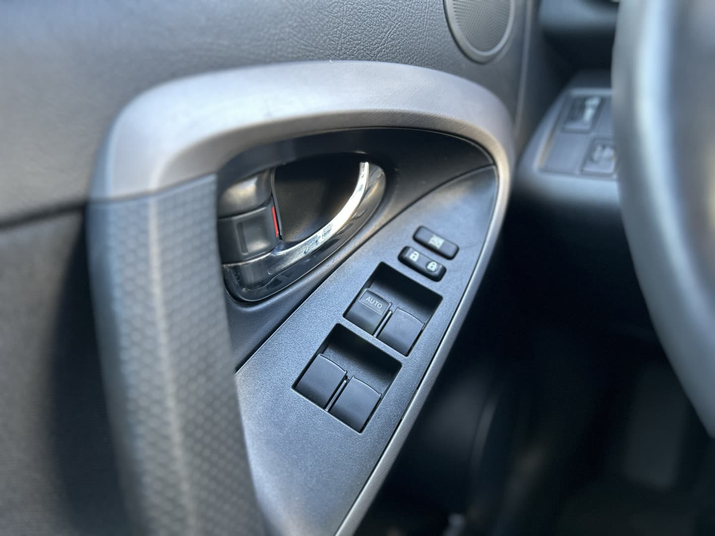 Toyota RAV4 2.0 VVTi X-Style thumbnail 7