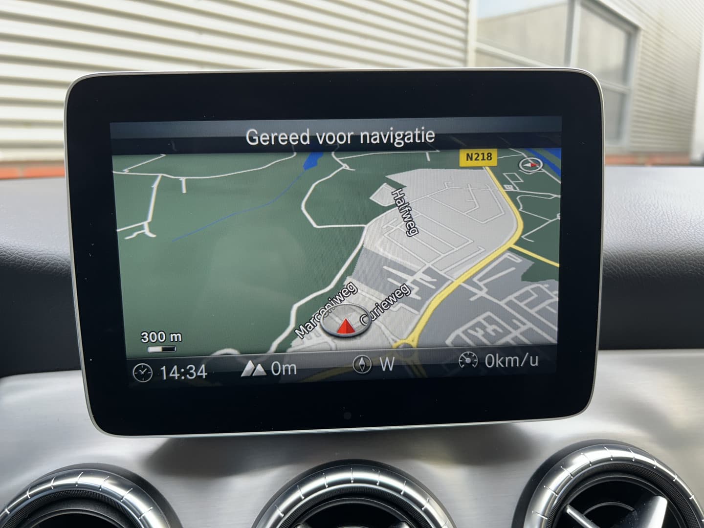 Mercedes-Benz CLA 180 Business Solution AMG Upgrade Edition thumbnail 19