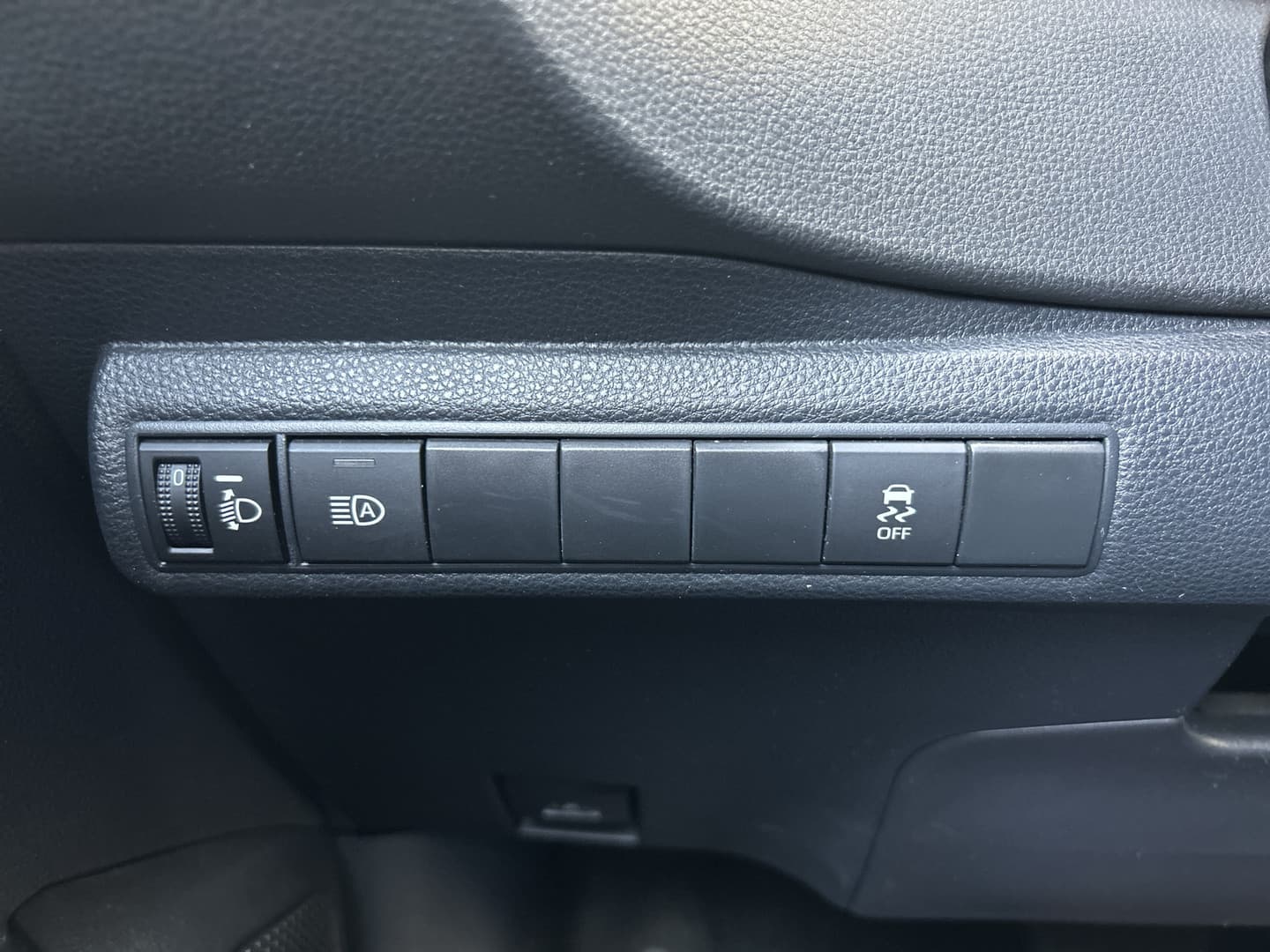 Toyota Corolla Touring Sports 1.8 Hybrid Business Plus thumbnail 7